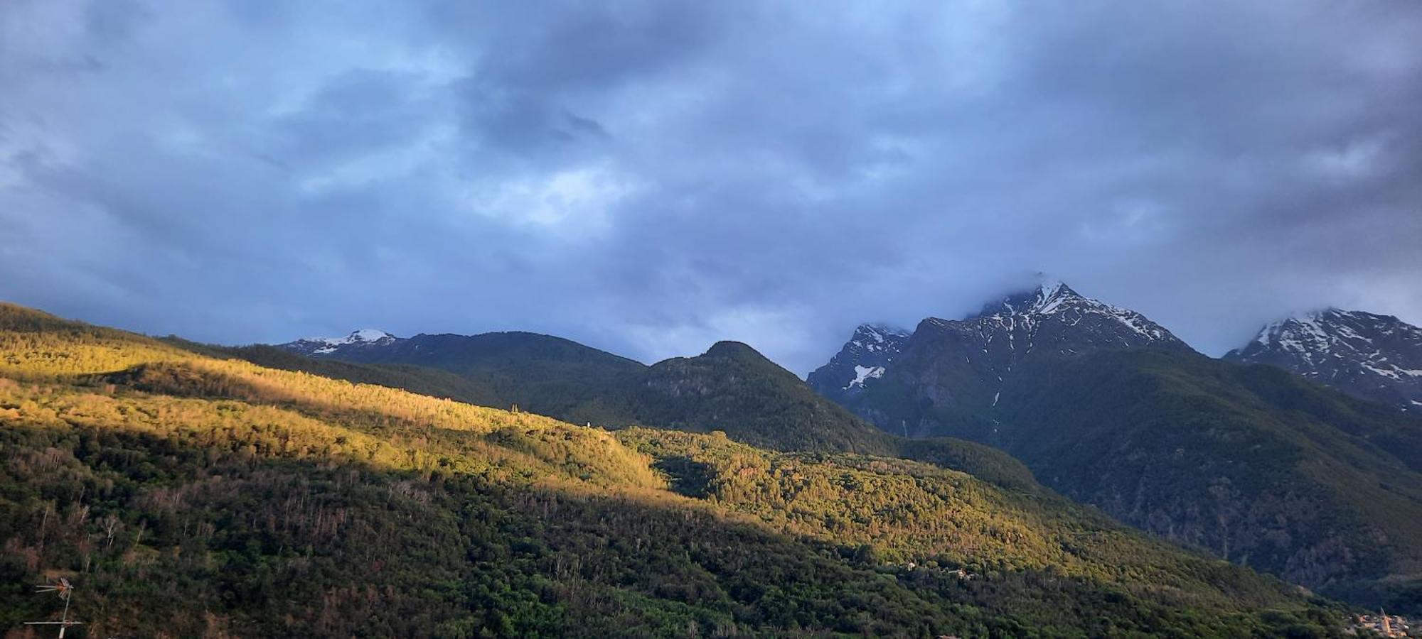 A Casa Di Vera - Vivi La Tua Valle D'Aosta Nus Ngoại thất bức ảnh